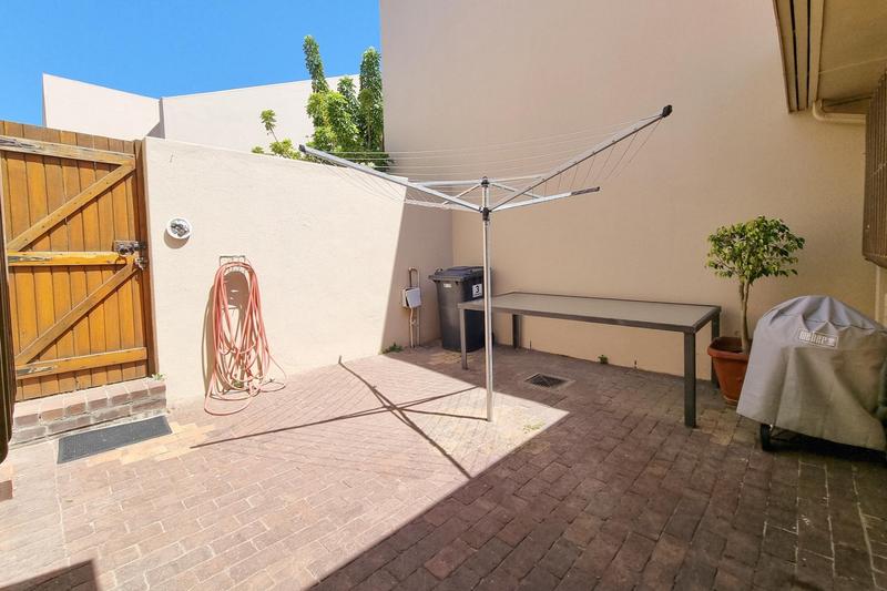 3 Bedroom Property for Sale in Vergesig Western Cape